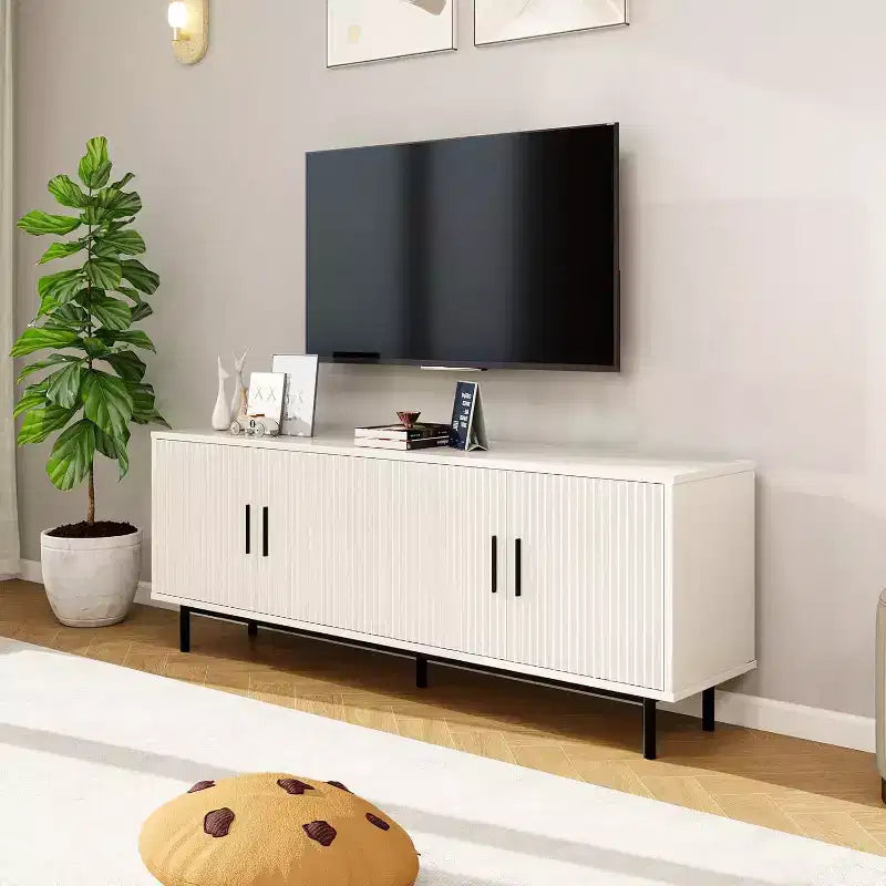 Meuble TV de 178 cm avec portes cannelées et rangement