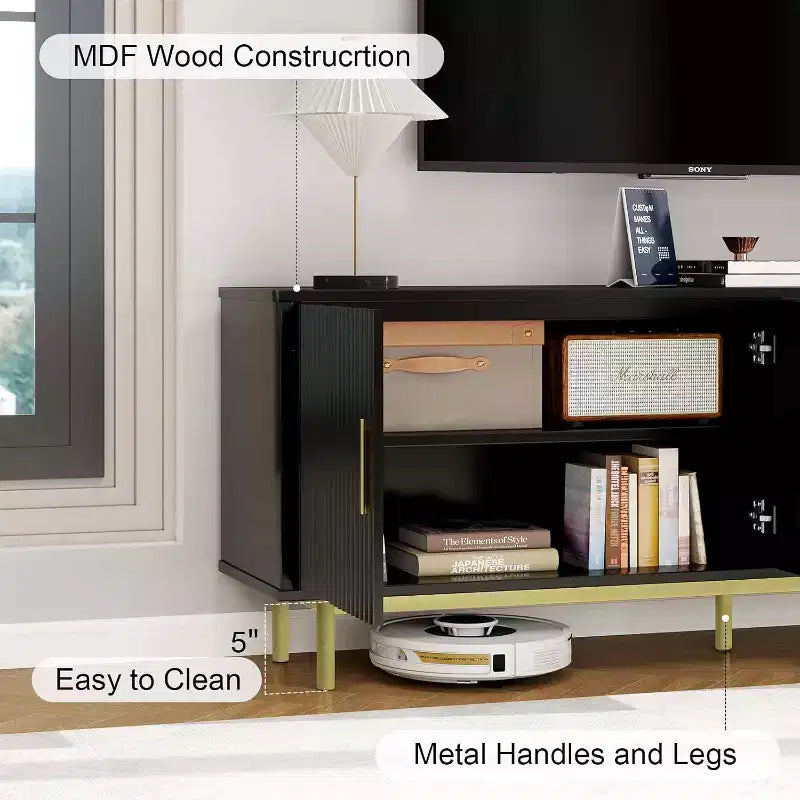 Meuble TV de 178 cm avec portes cannelées et rangement