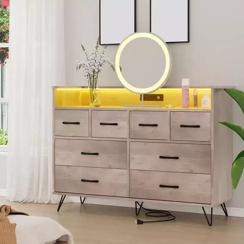 Commode 8 tiroirs avec station de charge et lumières RVB | Commode de chambre large avec 3 prises + 2 ports USB, éclairage LED contrôlé par application pour le jeu