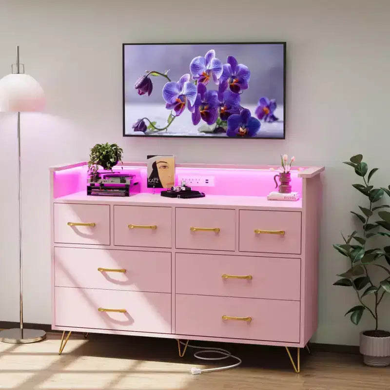 Commode 8 tiroirs avec station de charge et lumières RVB | Commode de chambre large avec 3 prises + 2 ports USB, éclairage LED contrôlé par application pour le jeu