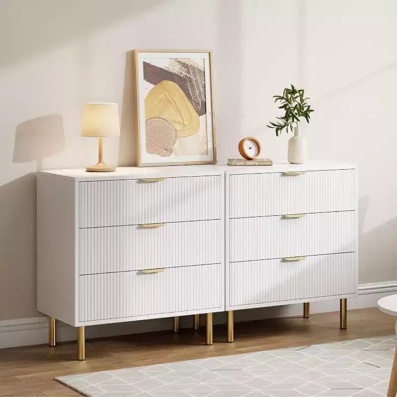 Commode en bois cannelé à 3 tiroirs, 71 cm de large, coffre moderne, organisateur de rangement de chambre avec poignée dorée pour salon, entrée, couloir