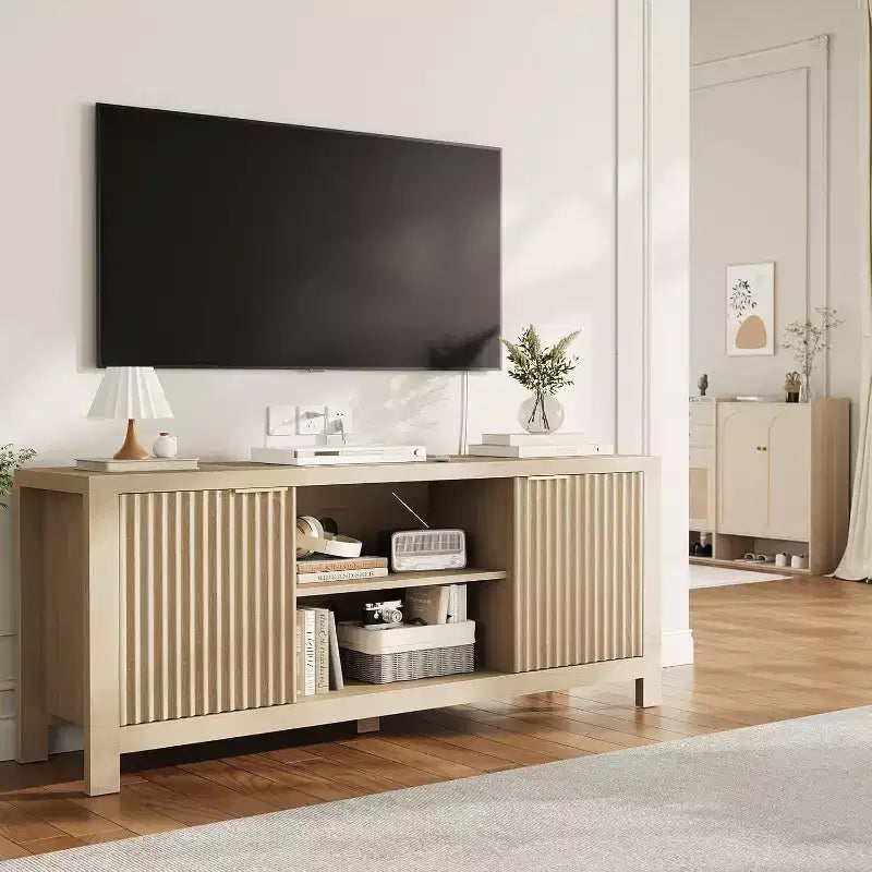 Meuble TV 65 pouces, meuble de divertissement TV moderne du milieu du siècle avec armoires de rangement et étagères ouvertes, meuble TV en bois pour le salon