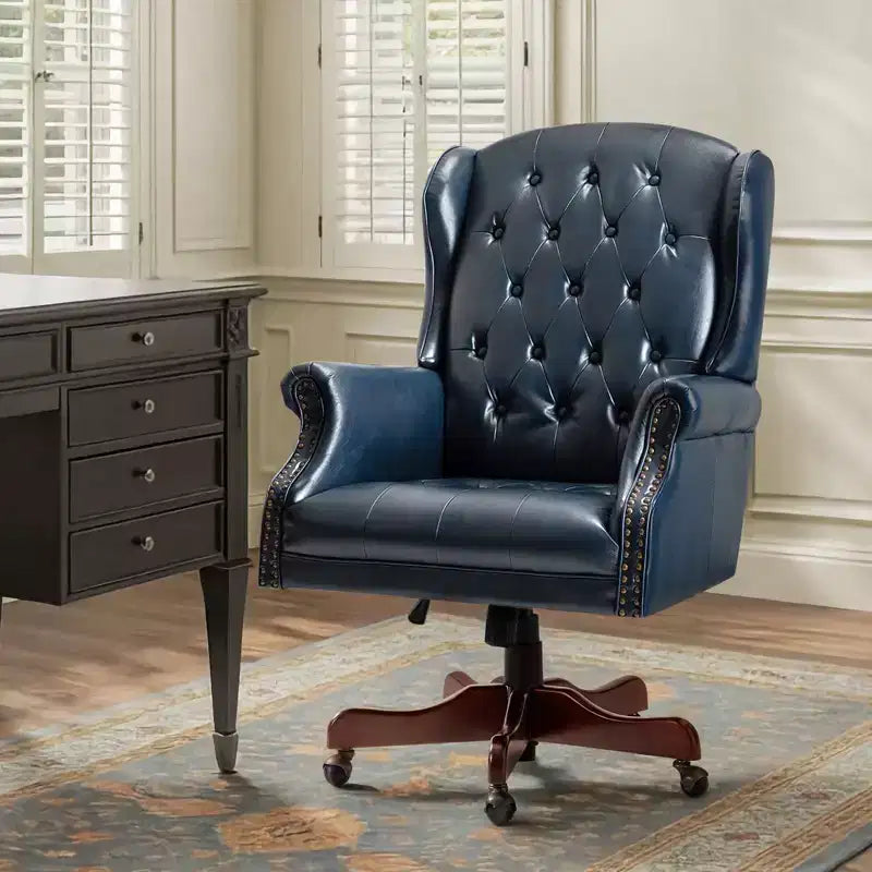 Fauteuil de bureau de direction traditionnel en similicuir avec piétement en bois massif et dossier capitonné
