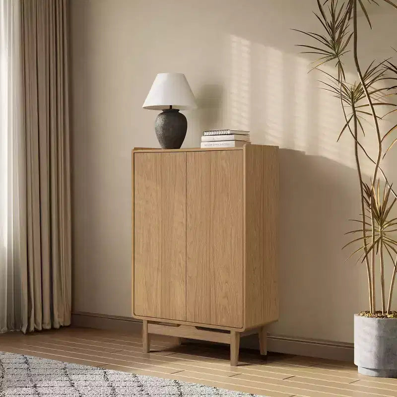 Meuble de rangement marron en bois manufacturé chêne 2 portes 79 cm (l) x 123,7 cm (H) avec plateau à rebord